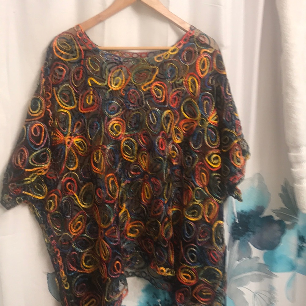 Unique top